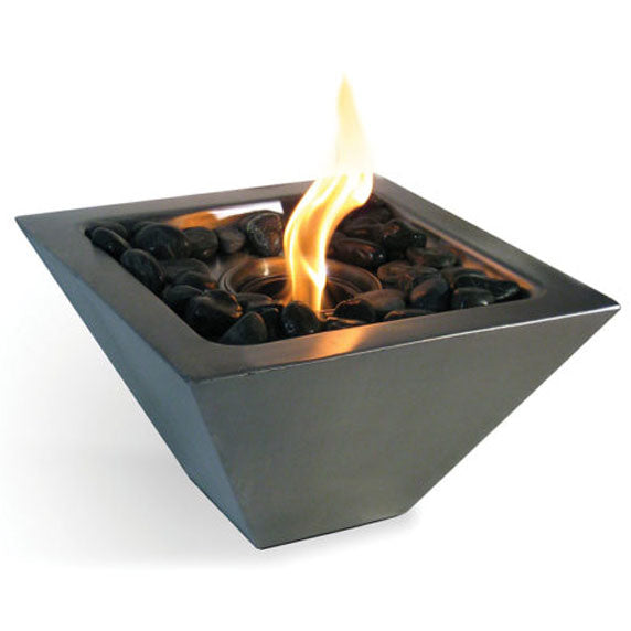 Anywhere Fireplace Indoor / outdoor - Empire with polished black rocks